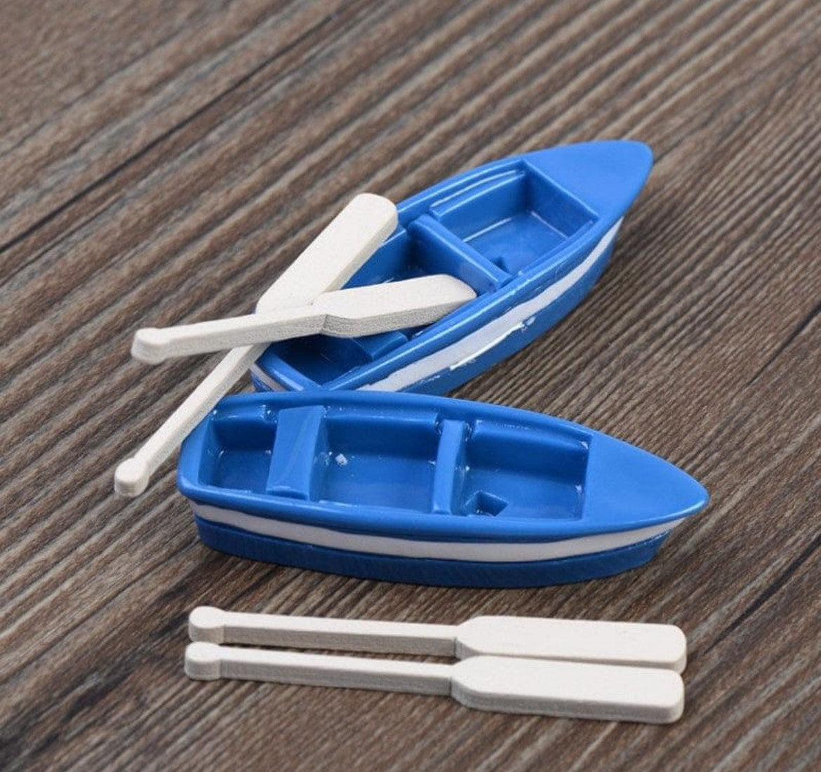 Boat With 2 Oras Miniature