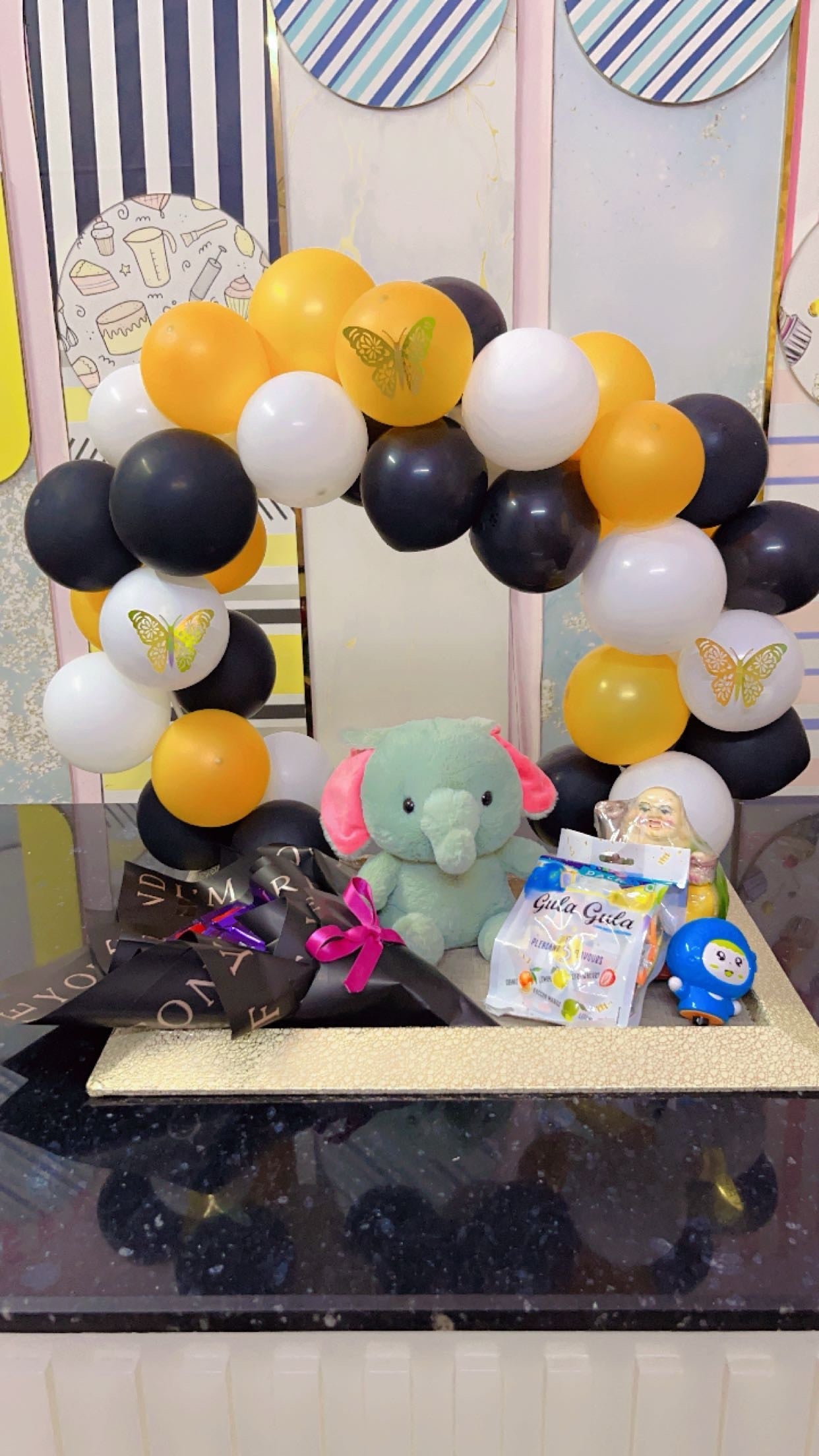 Personalized Gift Packaging with Custom Designs