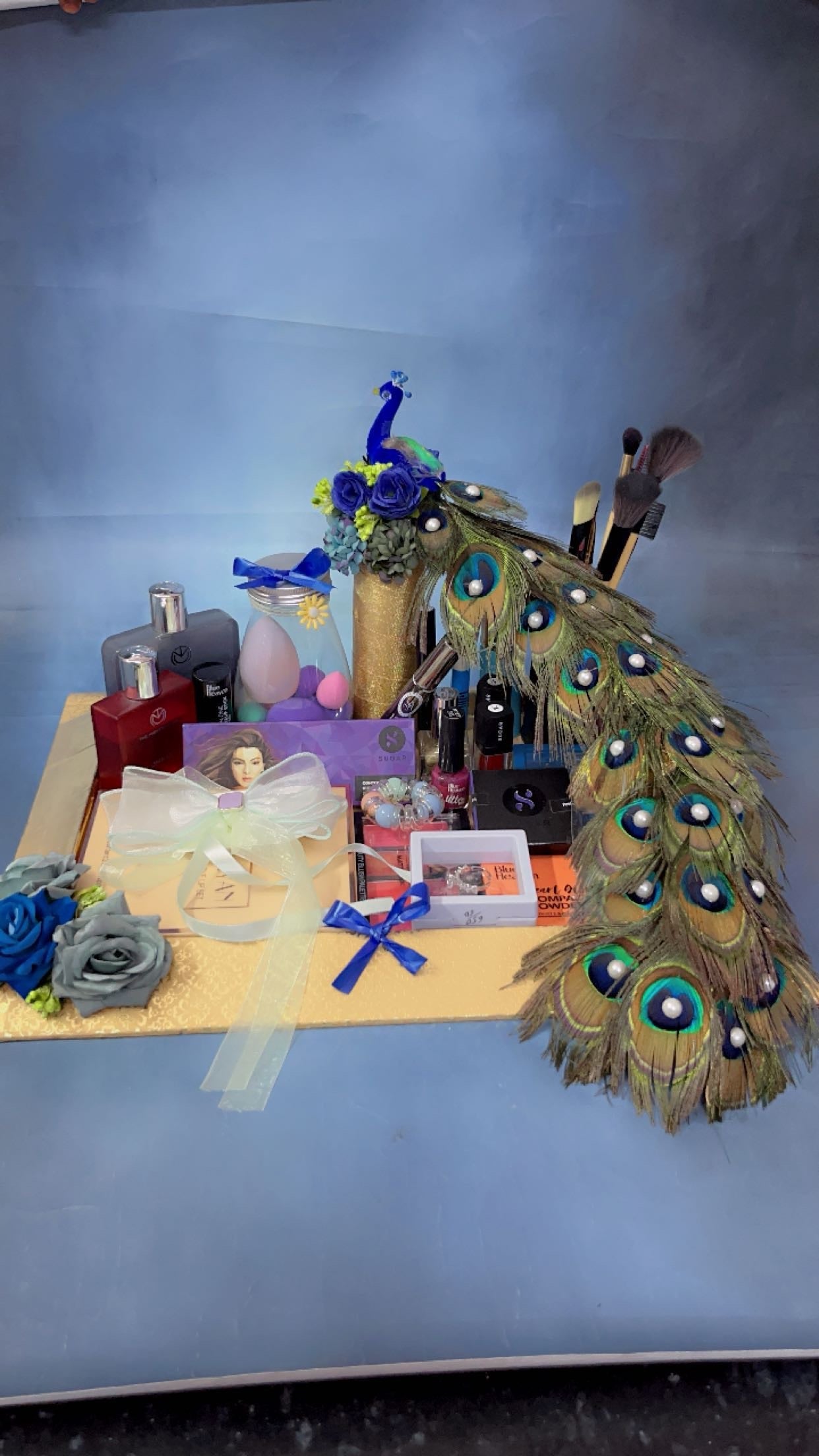 Personalized Gift Packaging with Custom Designs