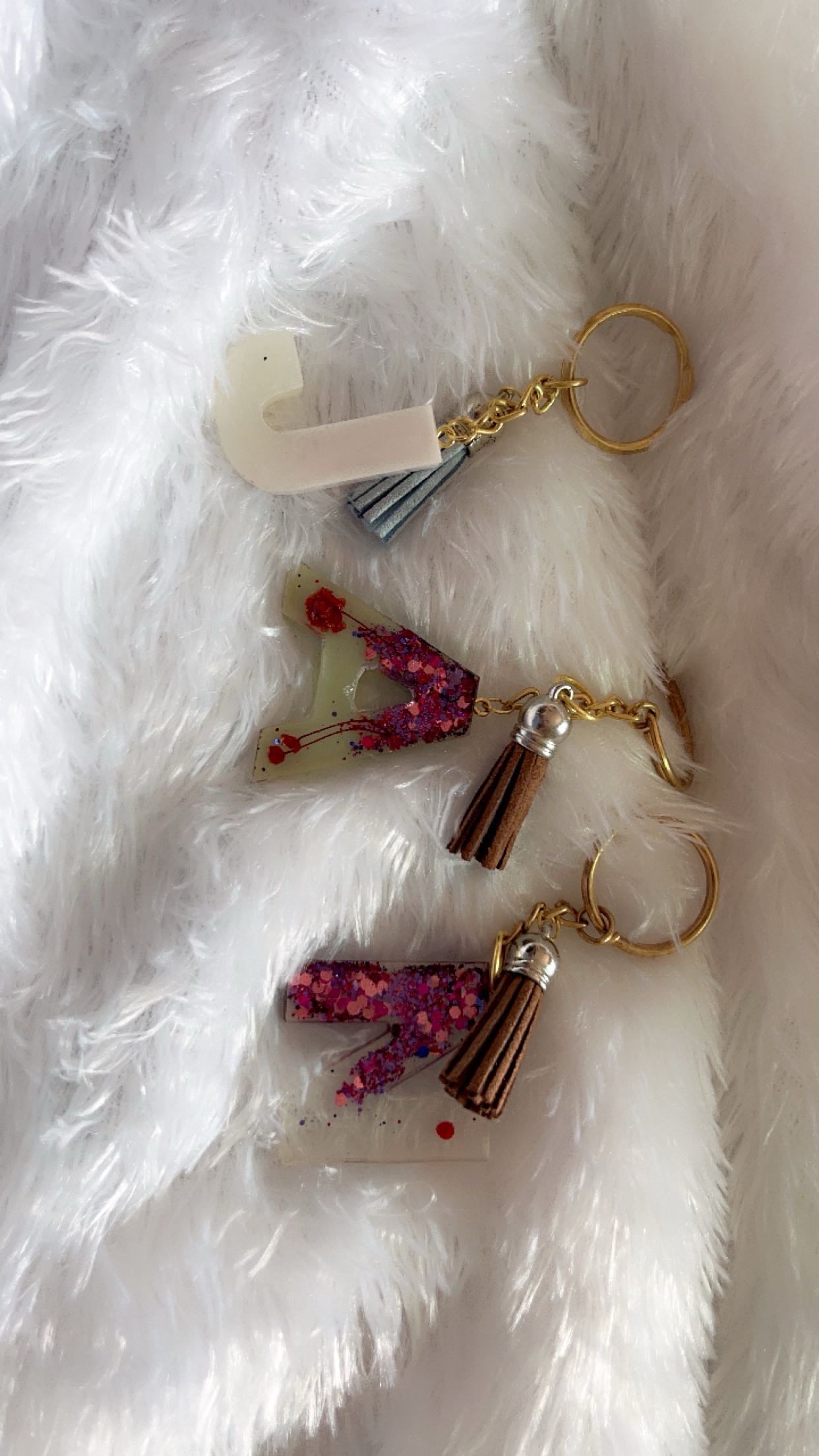 Custom Resin Keyrings (Photo Keyrings/ Name Keyrings/ Alphabet Keyrings)