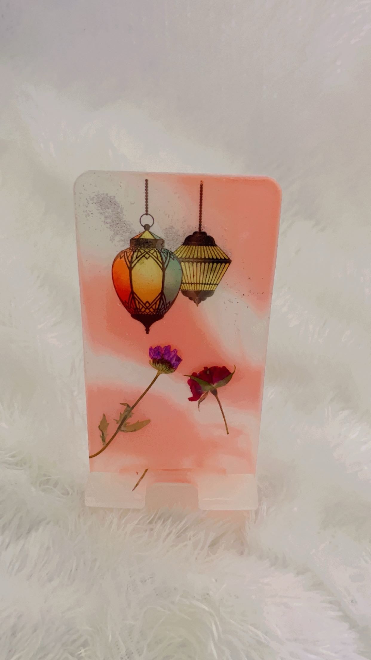 Customized Resin Mobile Stand