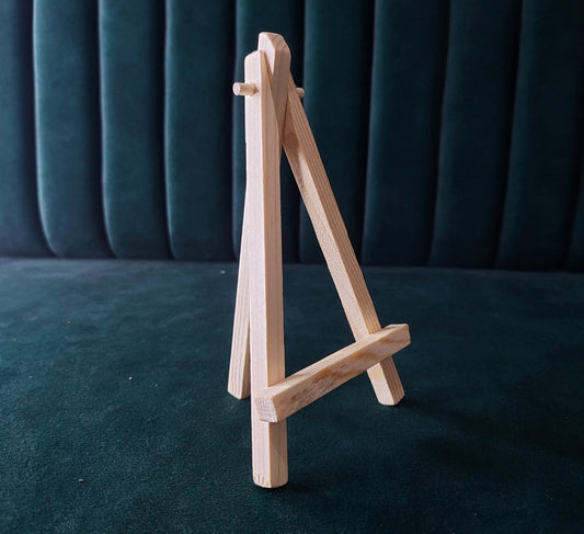 Easel Stand With Wooden Fitting