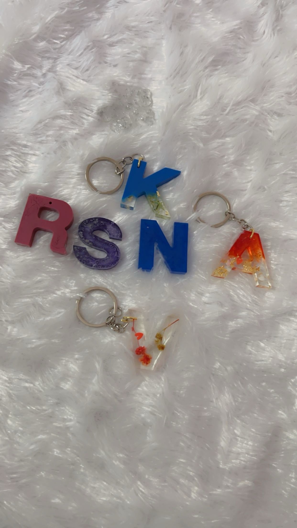 Custom Resin Keyrings (Photo Keyrings/ Name Keyrings/ Alphabet Keyrings)