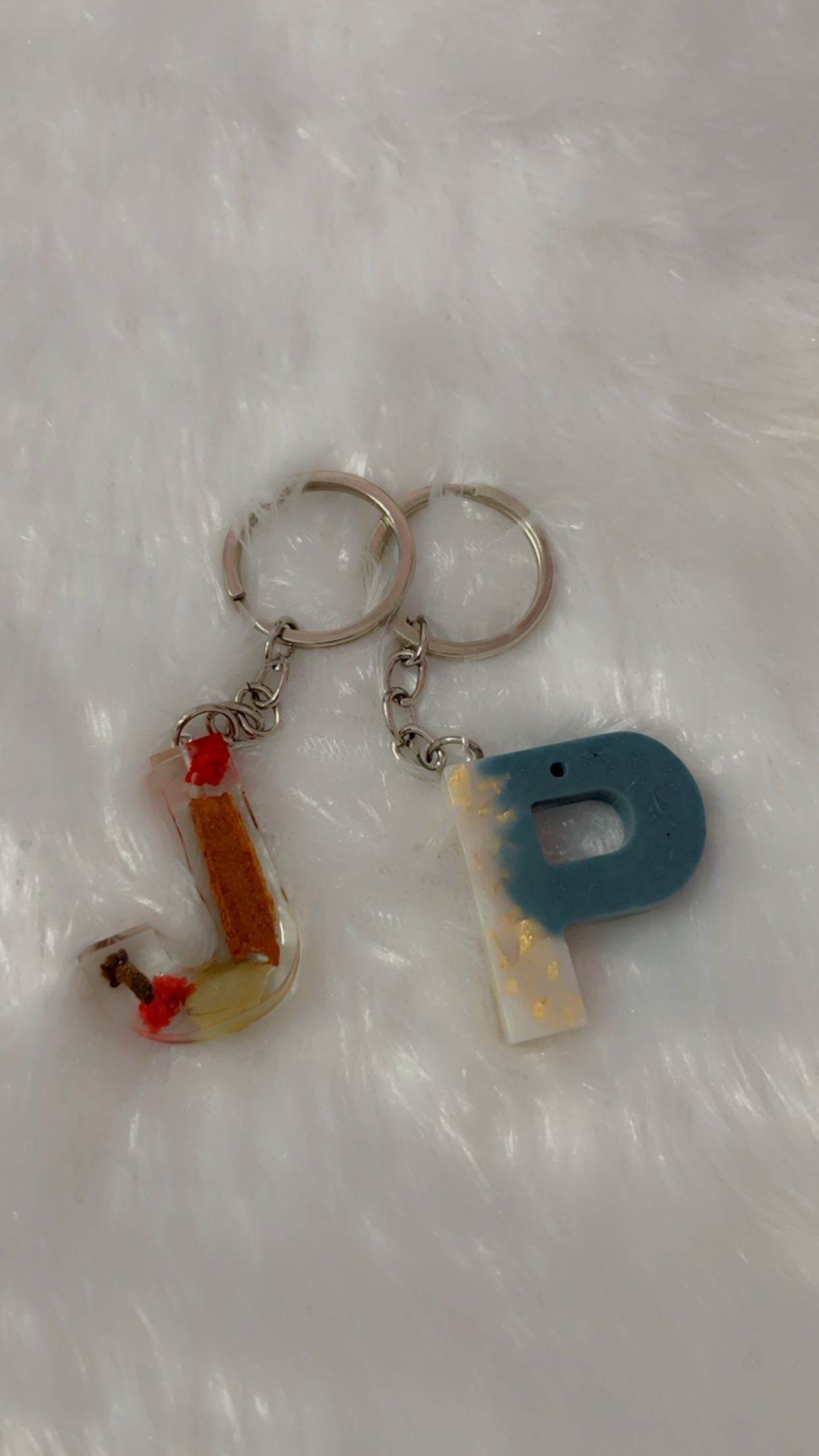 Custom Resin Keyrings (Photo Keyrings/ Name Keyrings/ Alphabet Keyrings)