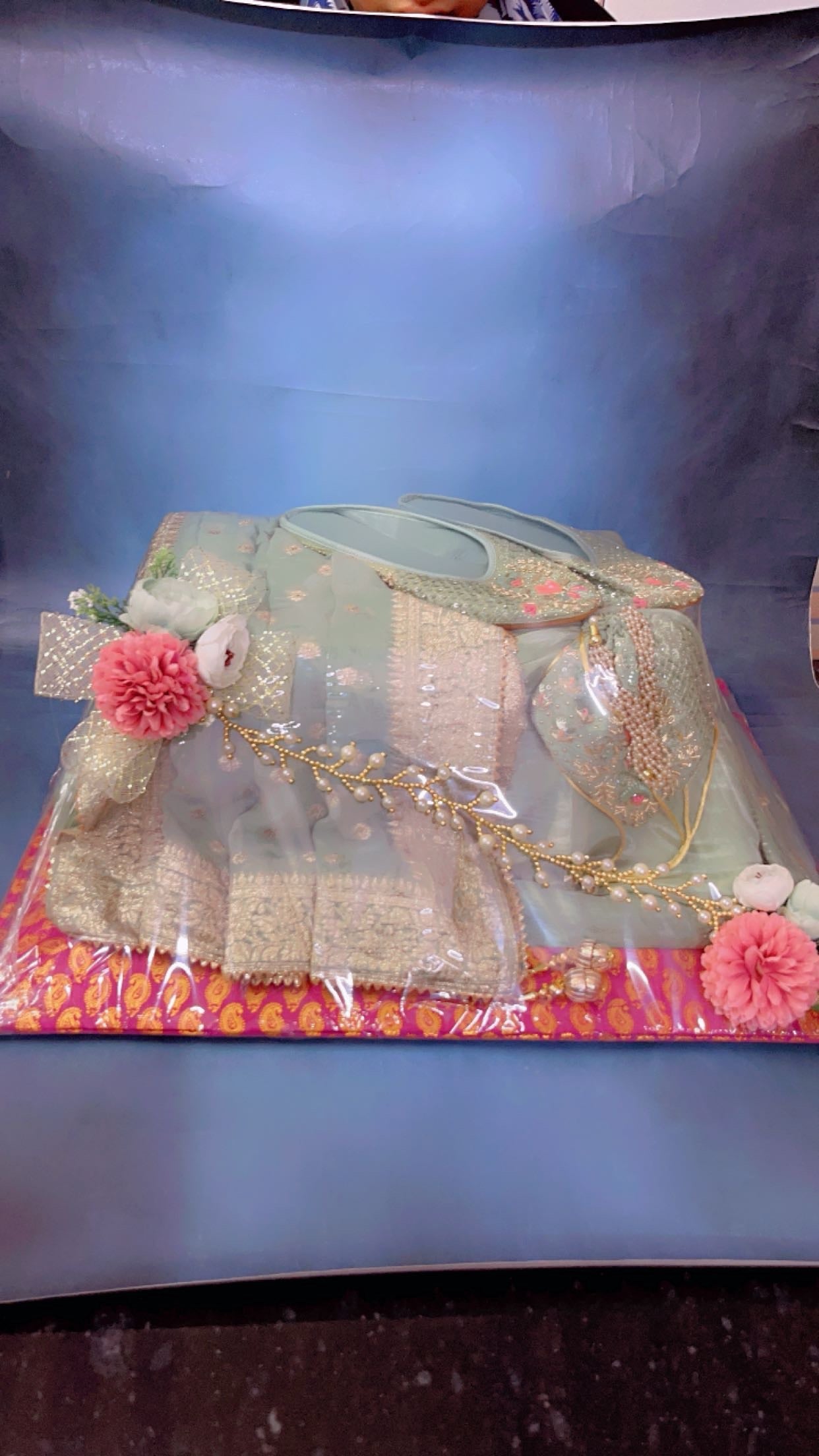 Personalized Gift Packaging with Custom Designs