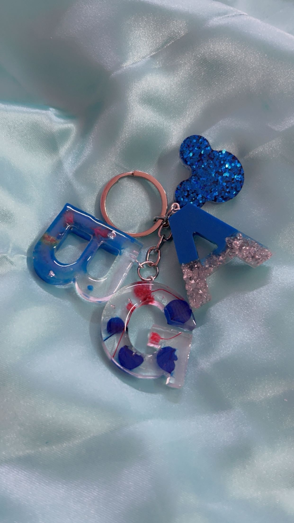Custom Resin Keyrings (Photo Keyrings/ Name Keyrings/ Alphabet Keyrings)