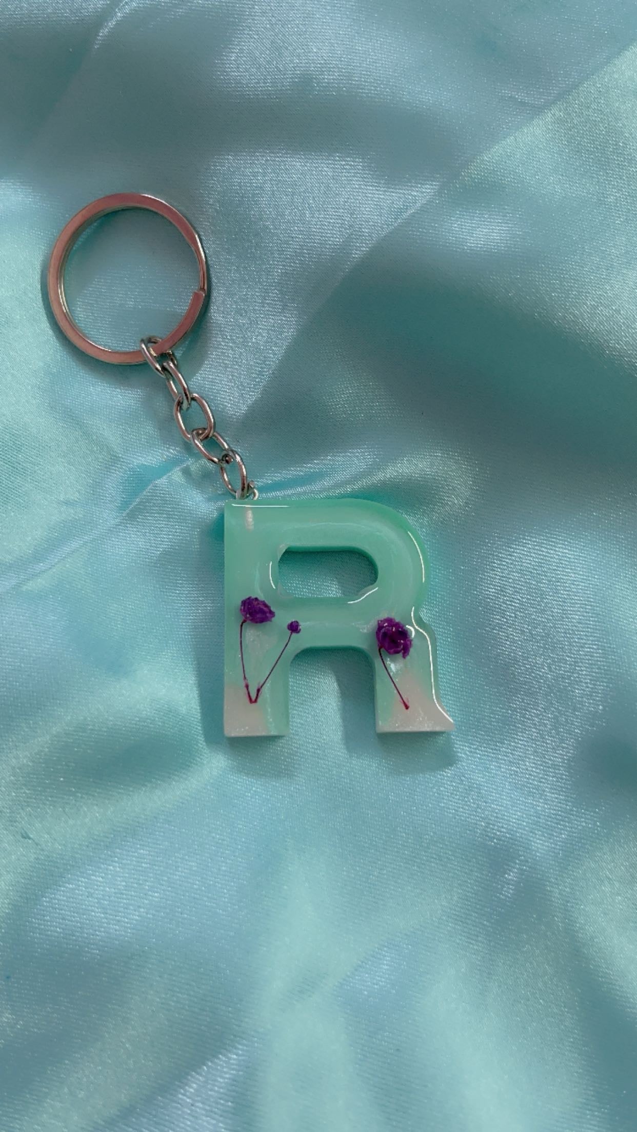 Custom Resin Keyrings (Photo Keyrings/ Name Keyrings/ Alphabet Keyrings)